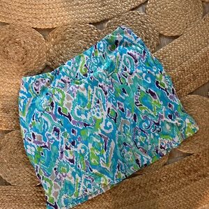 Lightweight and cool printed skort by Ibukul